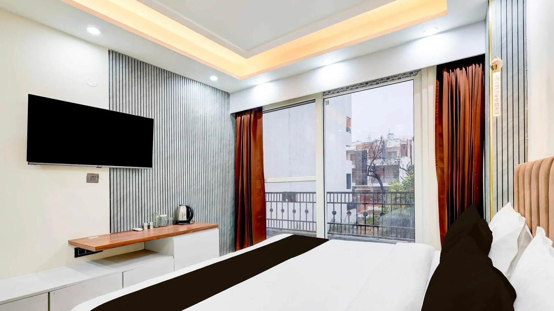 Hotel Collection O Sector 43 Gurgaon