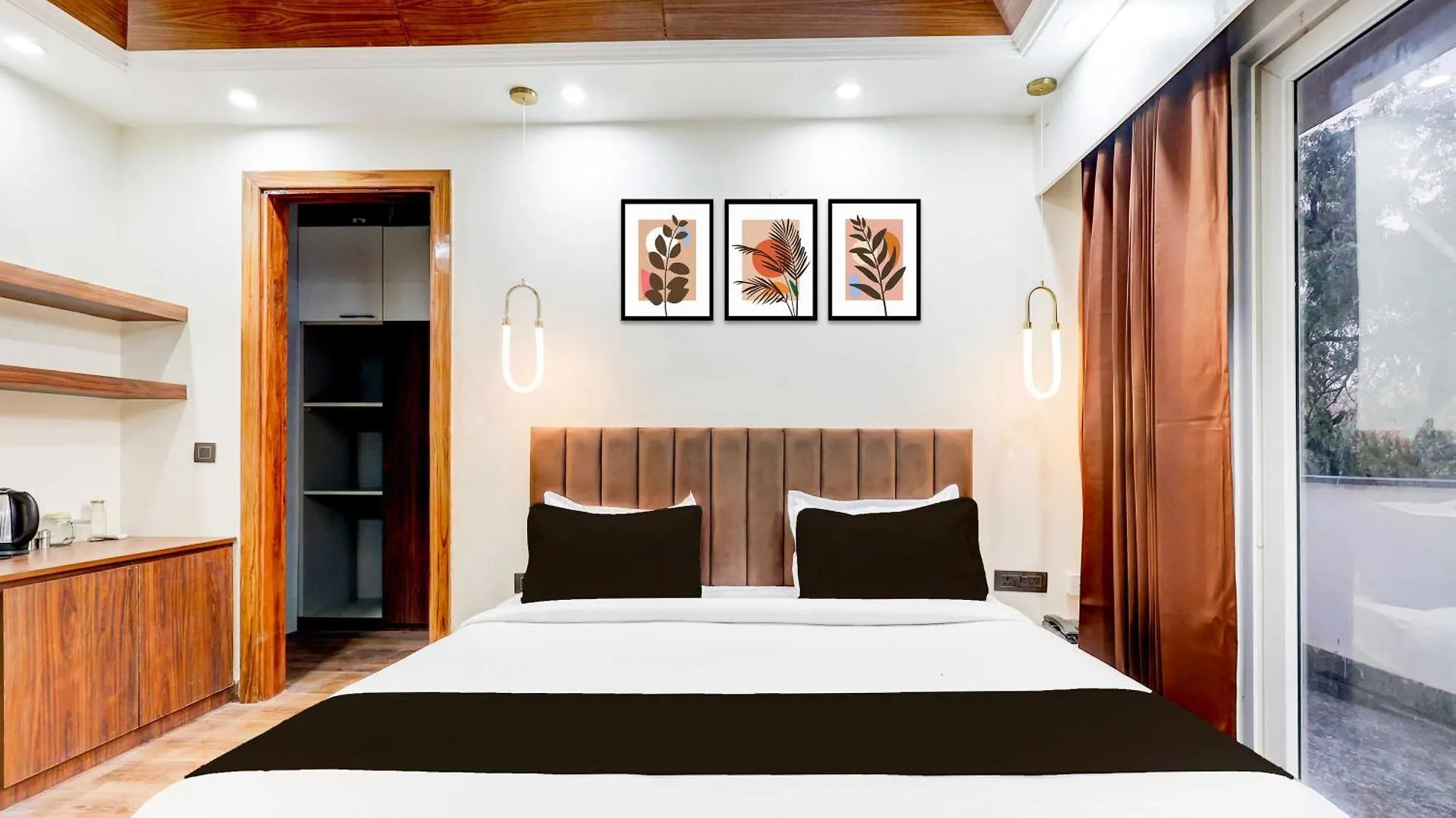Hotel Collection O Sector 43 Gurgaon